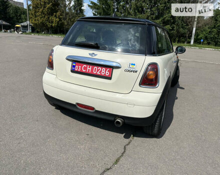 Міні Cooper, об'ємом двигуна 1.6 л та пробігом 195 тис. км за 6800 $, фото 10 на Automoto.ua