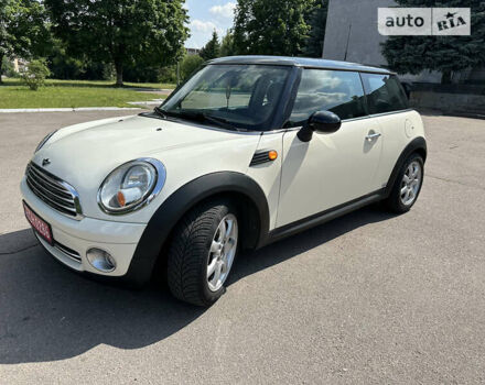 Міні Cooper, об'ємом двигуна 1.6 л та пробігом 195 тис. км за 6800 $, фото 1 на Automoto.ua