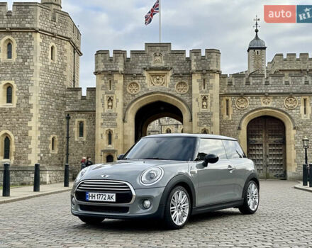 Мини Купер, объемом двигателя 1.5 л и пробегом 75 тыс. км за 12900 $, фото 1 на Automoto.ua
