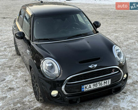 Міні Cooper, об'ємом двигуна 2 л та пробігом 61 тис. км за 17800 $, фото 1 на Automoto.ua