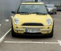 Жовтий Міні Cooper, об'ємом двигуна 1.6 л та пробігом 208 тис. км за 3950 $, фото 1 на Automoto.ua