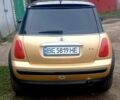 Желтый Мини Купер, объемом двигателя 1.6 л и пробегом 189 тыс. км за 4500 $, фото 5 на Automoto.ua