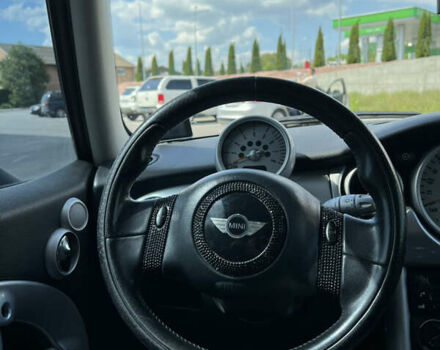 Желтый Мини Купер, объемом двигателя 1.6 л и пробегом 152 тыс. км за 5000 $, фото 7 на Automoto.ua