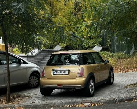 Желтый Мини Купер, объемом двигателя 1.6 л и пробегом 233 тыс. км за 5000 $, фото 2 на Automoto.ua