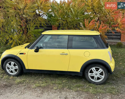 Жовтий Міні Cooper, об'ємом двигуна 1.6 л та пробігом 253 тис. км за 4200 $, фото 1 на Automoto.ua