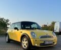 Жовтий Міні Cooper, об'ємом двигуна 1.6 л та пробігом 265 тис. км за 3000 $, фото 1 на Automoto.ua