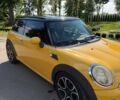Желтый Мини Купер, объемом двигателя 1.4 л и пробегом 130 тыс. км за 6200 $, фото 4 на Automoto.ua