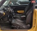 Желтый Мини Купер, объемом двигателя 1.6 л и пробегом 201 тыс. км за 6990 $, фото 42 на Automoto.ua