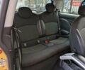 Желтый Мини Купер, объемом двигателя 1.6 л и пробегом 201 тыс. км за 6990 $, фото 51 на Automoto.ua