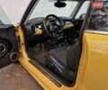 Желтый Мини Купер, объемом двигателя 1.6 л и пробегом 201 тыс. км за 6990 $, фото 38 на Automoto.ua