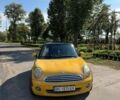 Желтый Мини Купер, объемом двигателя 1.4 л и пробегом 130 тыс. км за 6200 $, фото 3 на Automoto.ua
