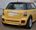 Желтый Мини Купер, объемом двигателя 1.6 л и пробегом 201 тыс. км за 6990 $, фото 33 на Automoto.ua