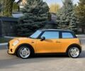 Жовтий Міні Cooper, об'ємом двигуна 1.5 л та пробігом 210 тис. км за 10000 $, фото 1 на Automoto.ua
