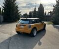 Жовтий Міні Cooper, об'ємом двигуна 1.5 л та пробігом 210 тис. км за 10000 $, фото 3 на Automoto.ua