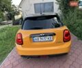 Желтый Мини Купер, объемом двигателя 1.5 л и пробегом 90 тыс. км за 14999 $, фото 6 на Automoto.ua