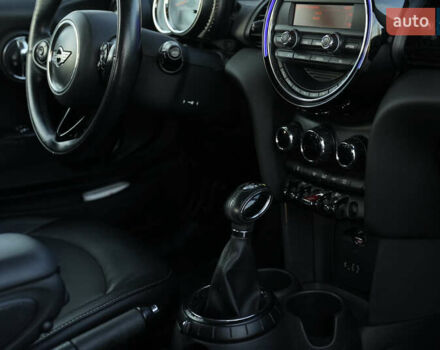 Жовтий Міні Cooper, об'ємом двигуна 1.5 л та пробігом 122 тис. км за 10999 $, фото 17 на Automoto.ua