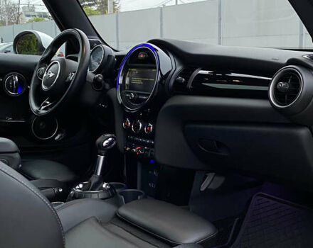 Желтый Мини Купер, объемом двигателя 2 л и пробегом 150 тыс. км за 13500 $, фото 35 на Automoto.ua