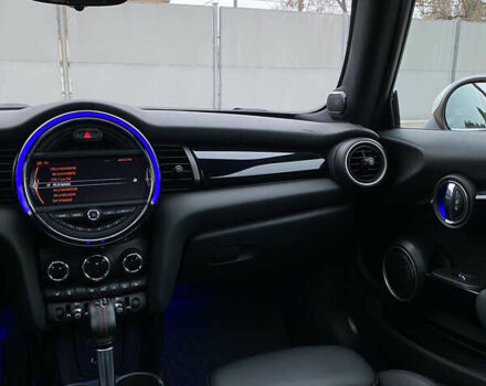 Желтый Мини Купер, объемом двигателя 2 л и пробегом 150 тыс. км за 13500 $, фото 43 на Automoto.ua