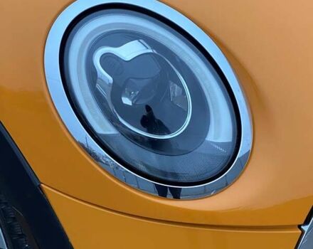 Желтый Мини Купер, объемом двигателя 2 л и пробегом 150 тыс. км за 13500 $, фото 13 на Automoto.ua