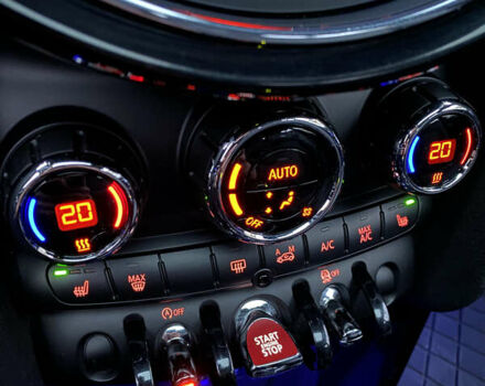 Желтый Мини Купер, объемом двигателя 2 л и пробегом 150 тыс. км за 13500 $, фото 48 на Automoto.ua