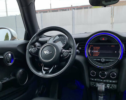 Желтый Мини Купер, объемом двигателя 2 л и пробегом 150 тыс. км за 13500 $, фото 42 на Automoto.ua