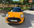 Желтый Мини Купер, объемом двигателя 1.5 л и пробегом 144 тыс. км за 15000 $, фото 8 на Automoto.ua