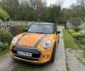 Жовтий Міні Cooper, об'ємом двигуна 1.5 л та пробігом 114 тис. км за 12372 $, фото 1 на Automoto.ua