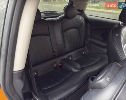 Желтый Мини Купер, объемом двигателя 1.5 л и пробегом 109 тыс. км за 15499 $, фото 26 на Automoto.ua