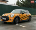 Желтый Мини Купер, объемом двигателя 1.5 л и пробегом 109 тыс. км за 15499 $, фото 2 на Automoto.ua