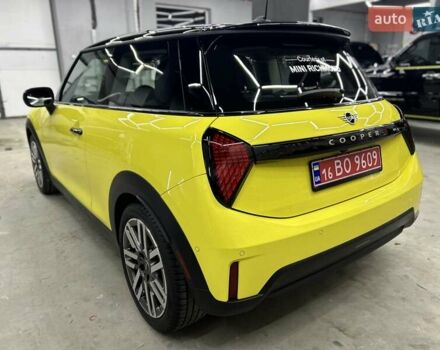 Желтый Мини Купер, объемом двигателя 2 л и пробегом 1 тыс. км за 38500 $, фото 12 на Automoto.ua