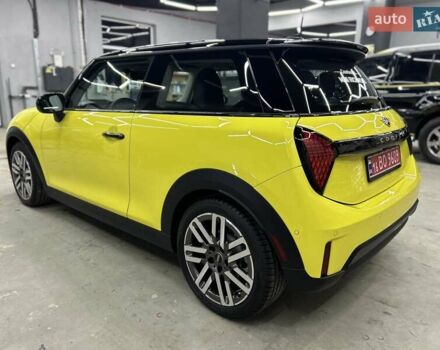 Желтый Мини Купер, объемом двигателя 2 л и пробегом 1 тыс. км за 38500 $, фото 11 на Automoto.ua