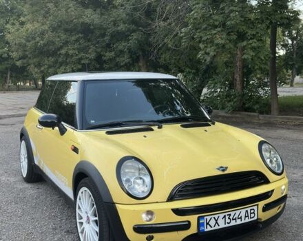 Жовтий Міні Cooper, об'ємом двигуна 1.6 л та пробігом 273 тис. км за 3500 $, фото 1 на Automoto.ua