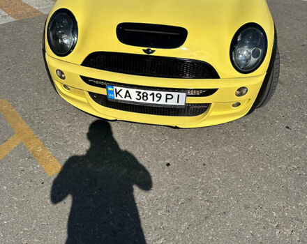 Жовтий Міні Cooper, об'ємом двигуна 1.58 л та пробігом 160 тис. км за 12000 $, фото 1 на Automoto.ua