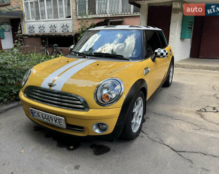 Жовтий Міні Cooper, об'ємом двигуна 1.6 л та пробігом 236 тис. км за 4800 $, фото 1 на Automoto.ua