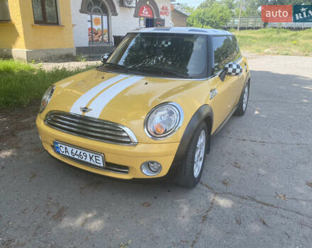 Жовтий Міні Cooper, об'ємом двигуна 1.6 л та пробігом 236 тис. км за 4900 $, фото 1 на Automoto.ua