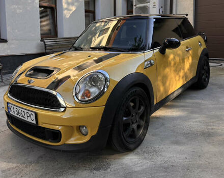 Жовтий Міні Cooper, об'ємом двигуна 1.6 л та пробігом 175 тис. км за 8800 $, фото 1 на Automoto.ua