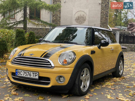 Мини Купер 2009 в Львове на Automoto.ua Желтый Мини Купер, объемом двигателя 1.56 л и пробегом 233 тыс. км за 7900 $, фото 1 на Automoto.ua
