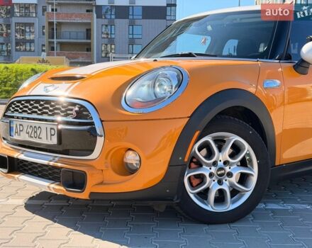 Жовтий Міні Cooper, об'ємом двигуна 2 л та пробігом 132 тис. км за 16999 $, фото 1 на Automoto.ua