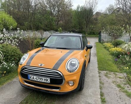 Жовтий Міні Cooper, об'ємом двигуна 1.5 л та пробігом 114 тис. км за 12372 $, фото 1 на Automoto.ua