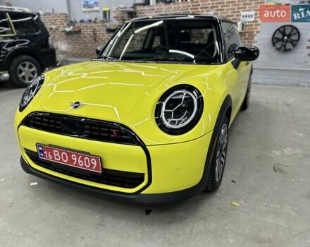 Желтый Мини Купер, объемом двигателя 2 л и пробегом 1 тыс. км за 38500 $, фото 1 на Automoto.ua