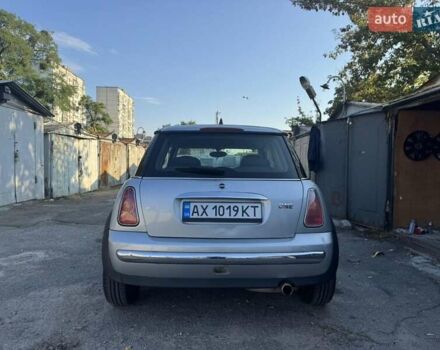 Серый Мини Купер, объемом двигателя 1.6 л и пробегом 285 тыс. км за 4100 $, фото 6 на Automoto.ua