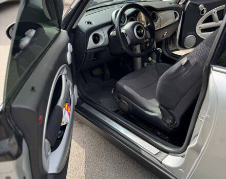 Сірий Міні Cooper, об'ємом двигуна 1.6 л та пробігом 172 тис. км за 5500 $, фото 15 на Automoto.ua
