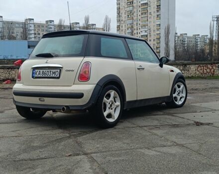 Серый Мини Купер, объемом двигателя 1.6 л и пробегом 175 тыс. км за 5000 $, фото 2 на Automoto.ua