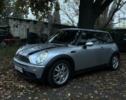 Серый Мини Купер, объемом двигателя 1.6 л и пробегом 228 тыс. км за 4100 $, фото 1 на Automoto.ua