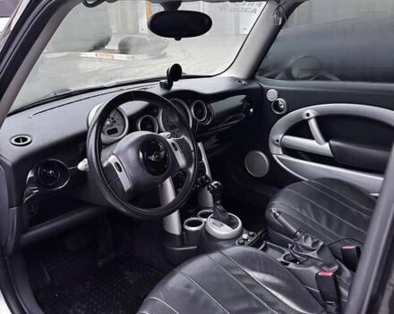 Сірий Міні Cooper, об'ємом двигуна 1.6 л та пробігом 156 тис. км за 5500 $, фото 6 на Automoto.ua