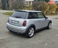 Сірий Міні Cooper, об'ємом двигуна 1.6 л та пробігом 275 тис. км за 3000 $, фото 5 на Automoto.ua
