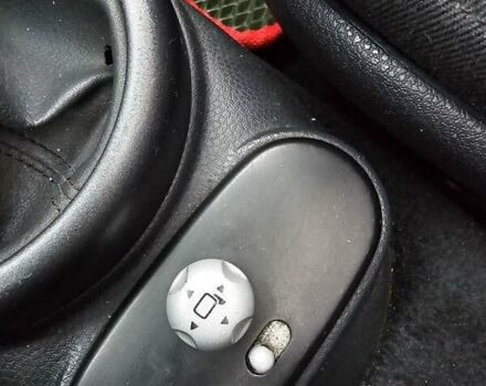 Сірий Міні Cooper, об'ємом двигуна 1.6 л та пробігом 275 тис. км за 3000 $, фото 18 на Automoto.ua