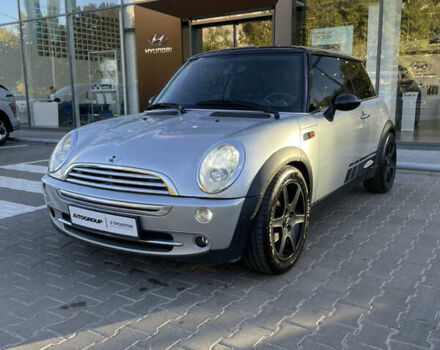 Серый Мини Купер, объемом двигателя 1.6 л и пробегом 253 тыс. км за 5000 $, фото 7 на Automoto.ua