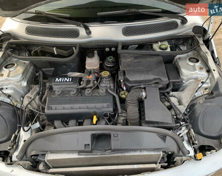 Сірий Міні Cooper, об'ємом двигуна 1.6 л та пробігом 230 тис. км за 3900 $, фото 5 на Automoto.ua