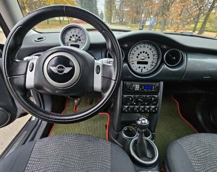 Сірий Міні Cooper, об'ємом двигуна 1.6 л та пробігом 275 тис. км за 3000 $, фото 14 на Automoto.ua